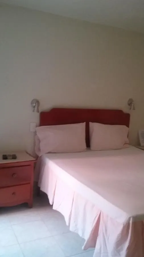 Hostal D'Oleo Mendez Pedernales