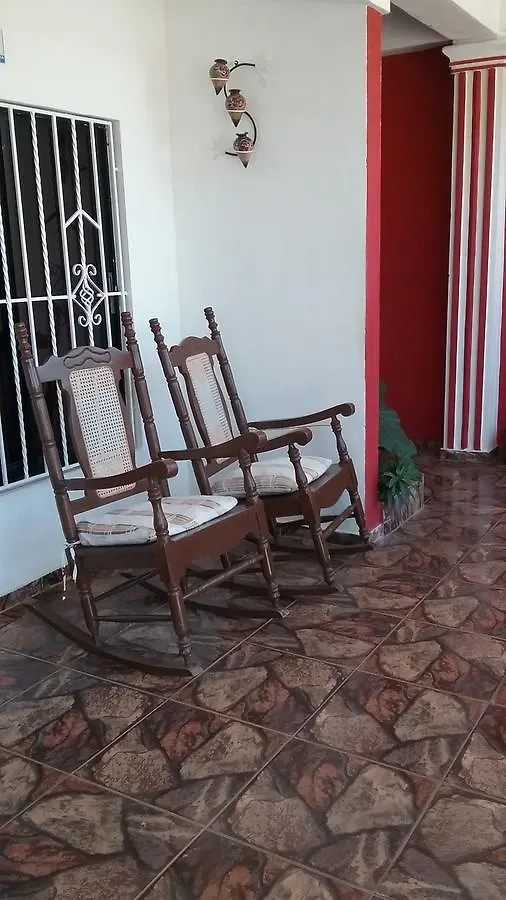 Hostal D'Oleo Mendez Pedernales